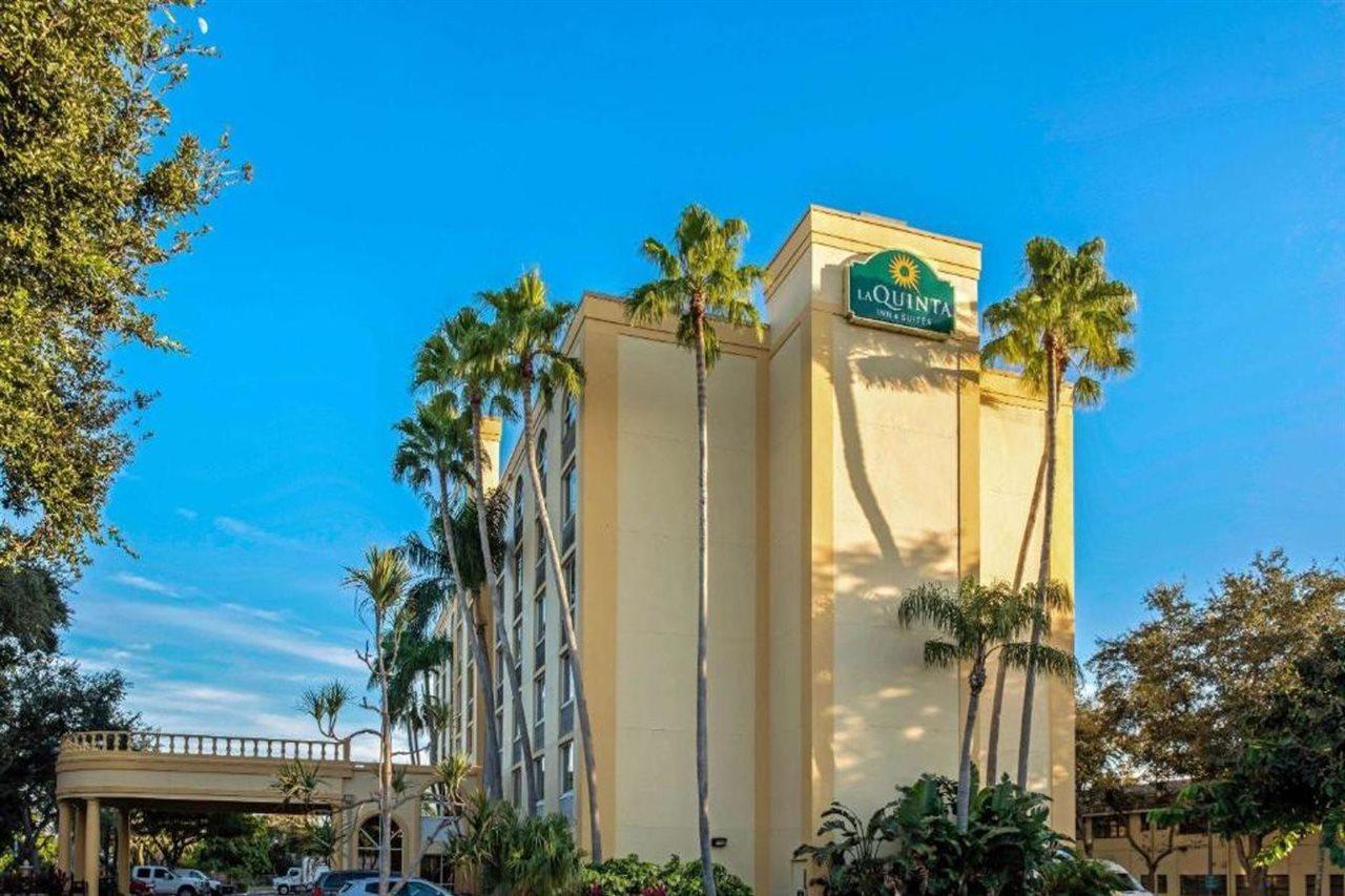 La Quinta By Wyndham West Palm Beach Airport Exterior photo